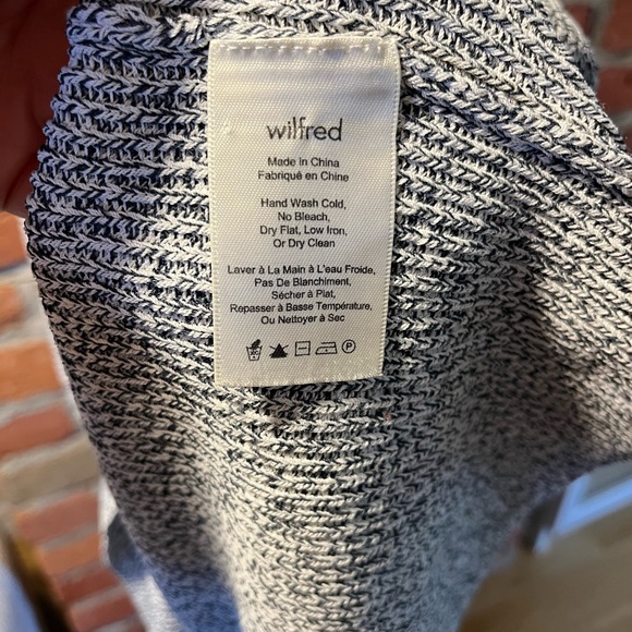 Aritzia Wilfred Gray Knitted Tank Top - Picture 6 of 6